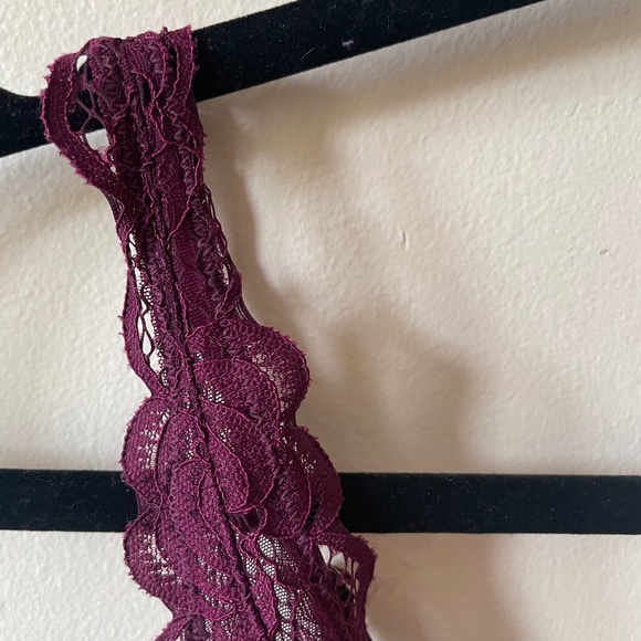 🛑SOLD🛑 Sam Edelman Womens Velvet & Lace Bralette S - Picture 4 of 7